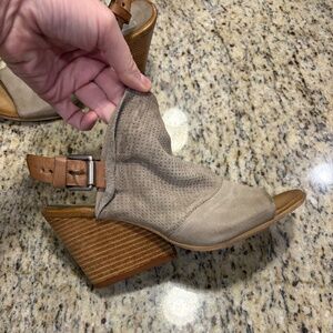 Miz Mooz Kona Heeled Sandal Peep Toe Leather in Tan Women's Size 7.5 38